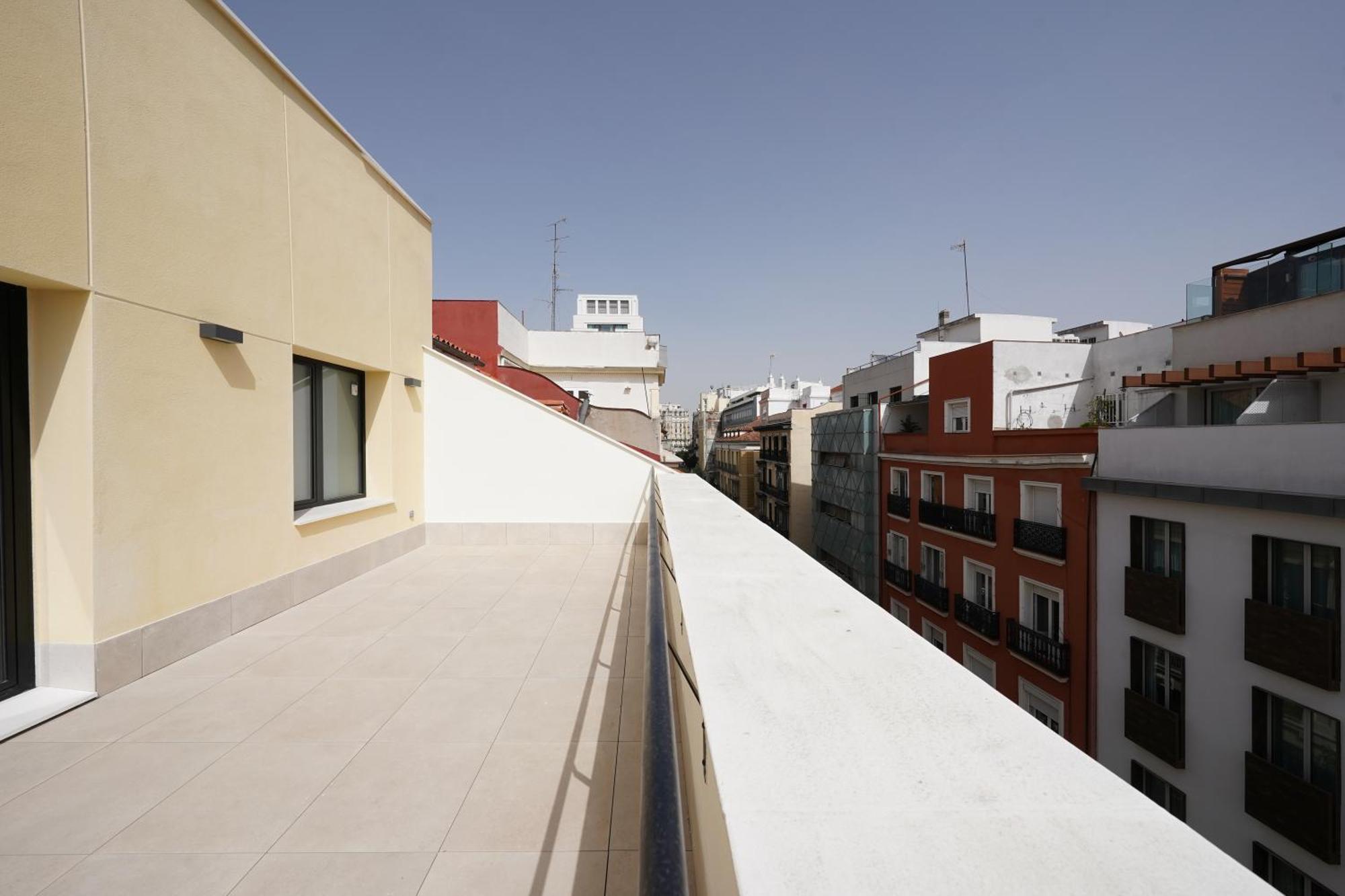 Numa Madrid Sol Aparthotel Exterior photo
